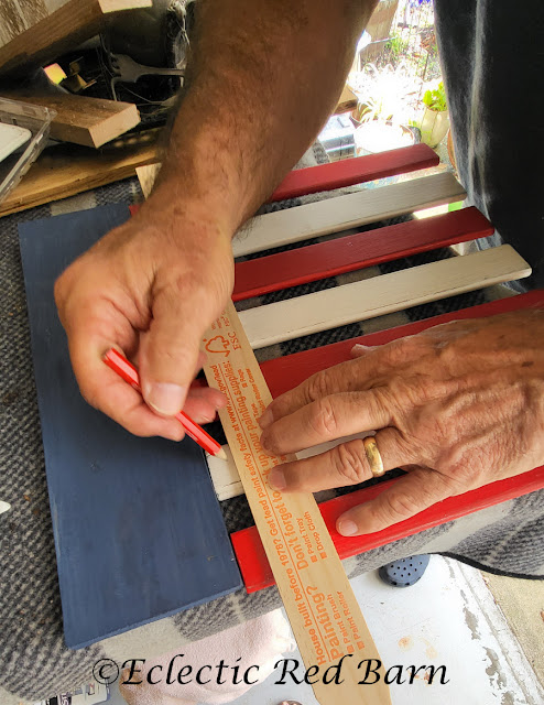 Flag from Louver slats. Share NOW. #slats, #4thofjuly flag, #palletboard, #flag, #eclecticredbarn